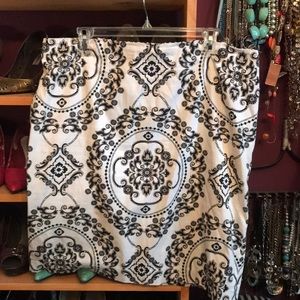 Black/White Pencil Skirt